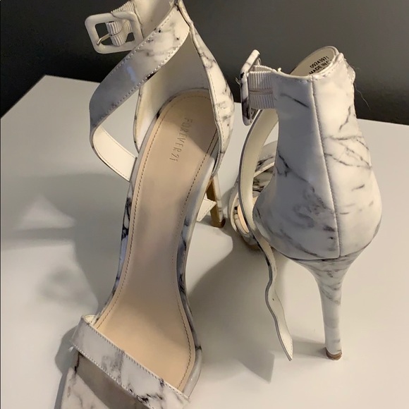 Heels - Picture 2 of 4